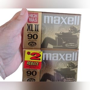 NWOT Maxell double set / pkg of 90 minute audio cassettes.